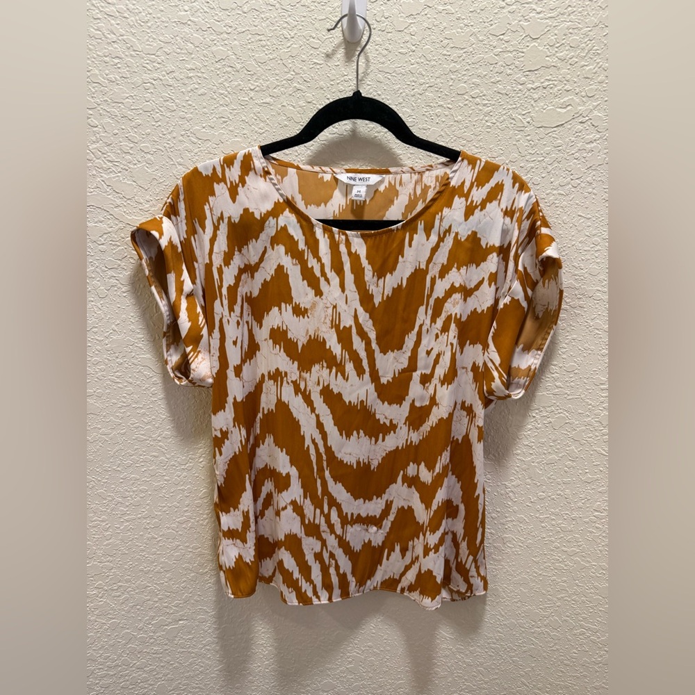 Nine West Burnt Orange and White Short Sleeve Printed Blouse